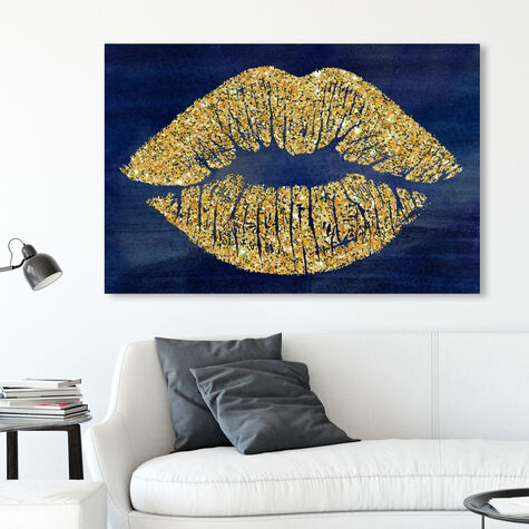 Solid Kiss Navy Lips
