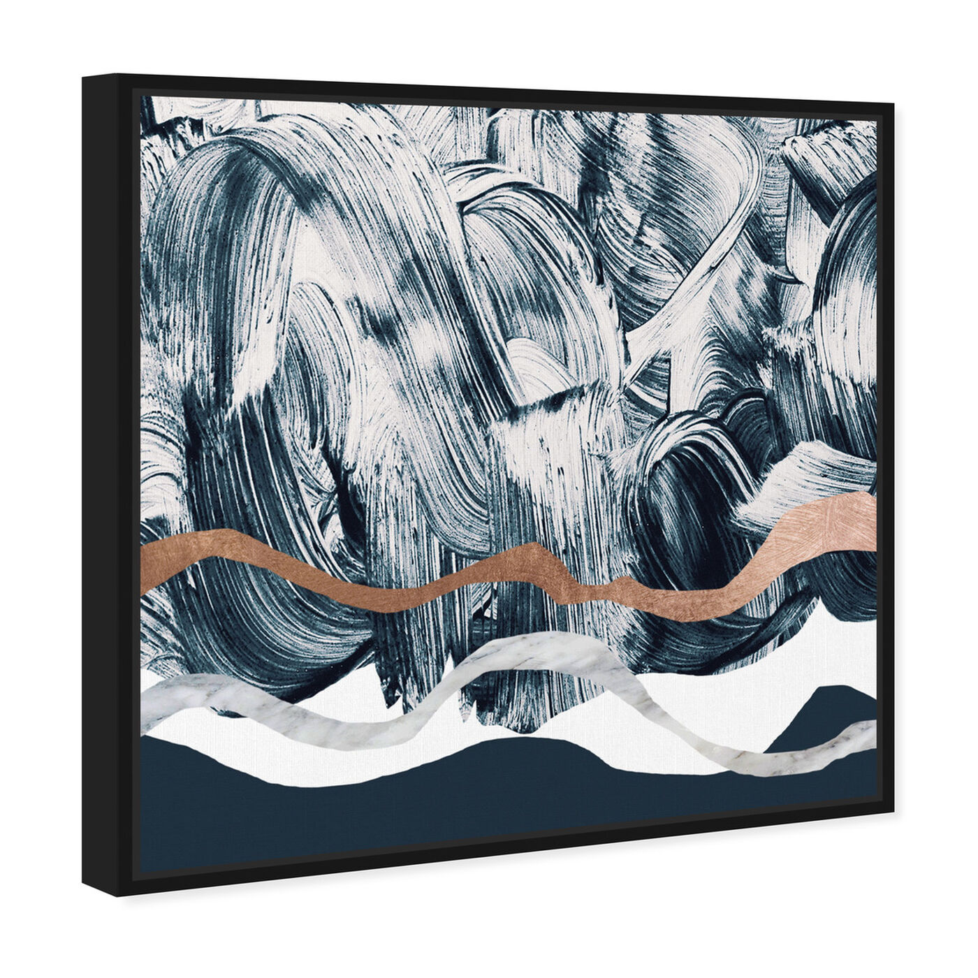 Angled view of Bath in Copper Mountain featuring abstract and paint art.